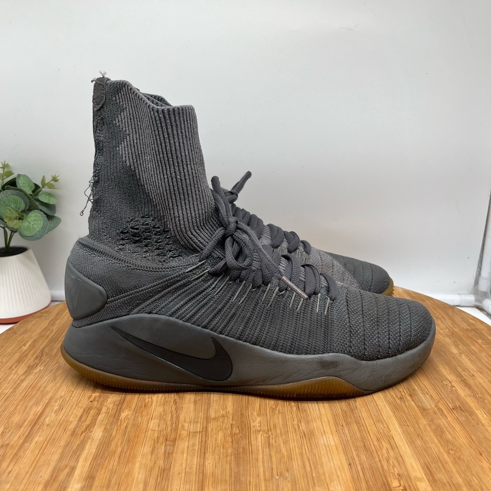 Nike Zoom Fly Knit Hyperdunk Sock Sneaker Men’s Sz 8 Gray 843390-002.